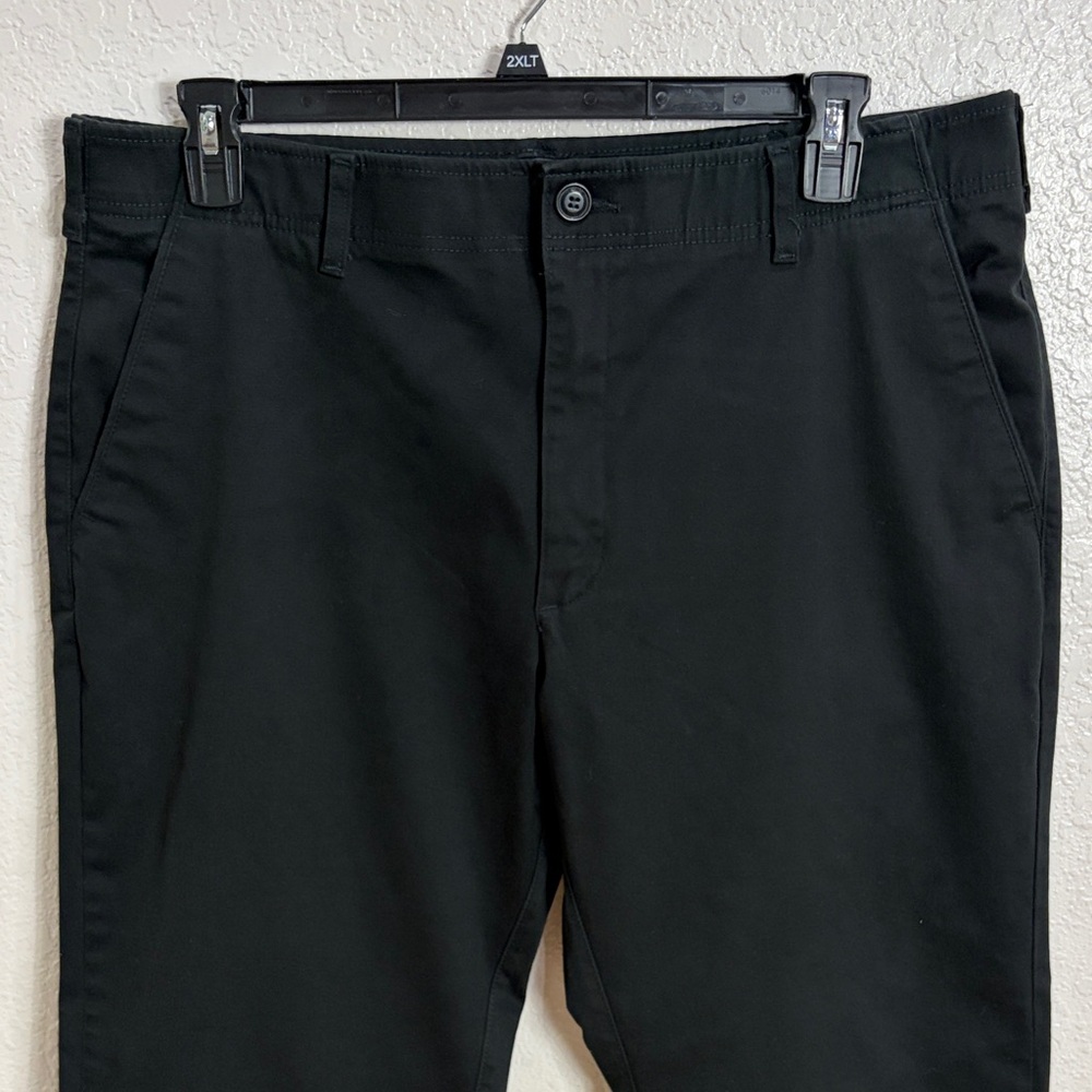Lee Extreme Comfort Straight Fit,Size,38x32 in Black and Gray (2 Pack) - Picture 7 of 17